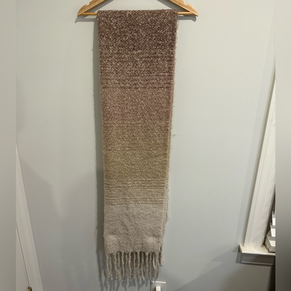 MeriSea Grey Ombré Blanket Scarf One Size Fits All. - Picture 2 of 7
